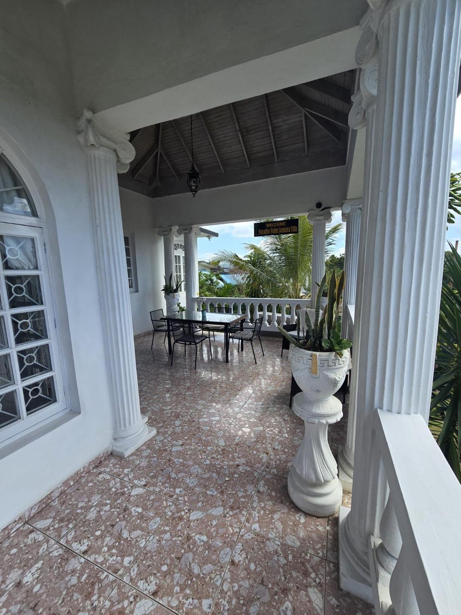 Paradise Palms Jamaica Vacation Rental Montego Bay Exterior photo